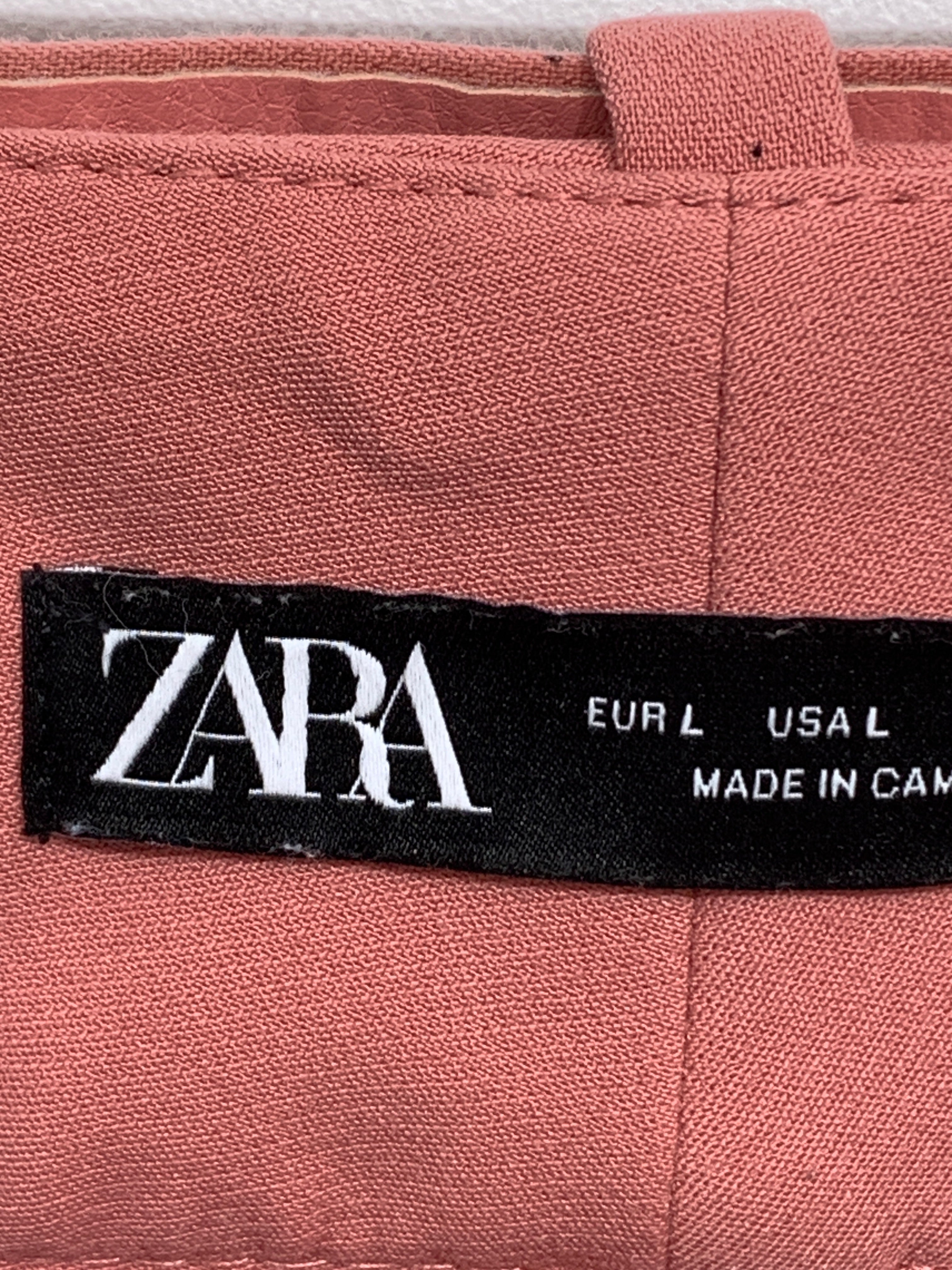 Zara Bukser